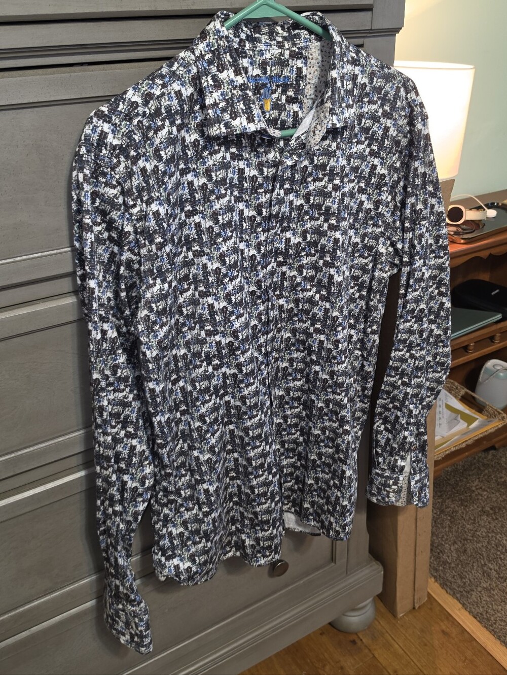 Visconti Black Men's Blue and White Patterned Long-Sleeve Button-Down Shirt